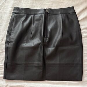 Elegant Black Leather Skirt